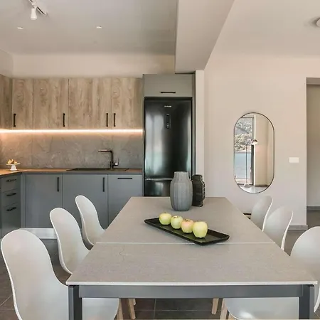12 Suites Luxury Living 아파트 *