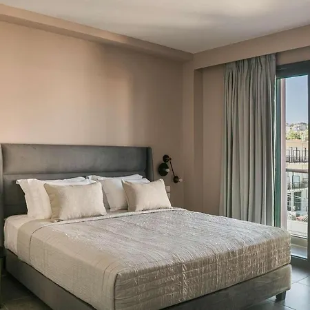 12 Suites Luxury Living 아르고스톨리온